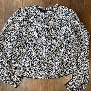 Sienna sky, navy floral blouse SZ LG